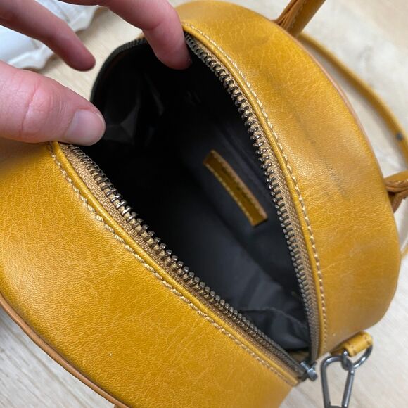 Matt & Nat Stella Round Vegan Leather Crossbody - Picture 5 of 8